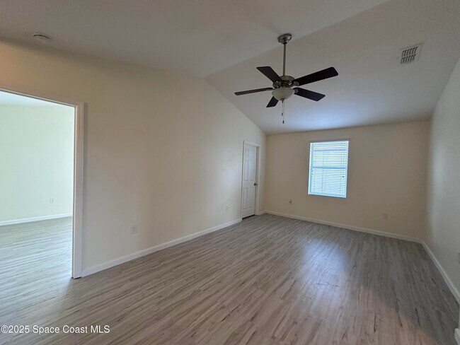 Photo - 1526 Litchfield Dr
