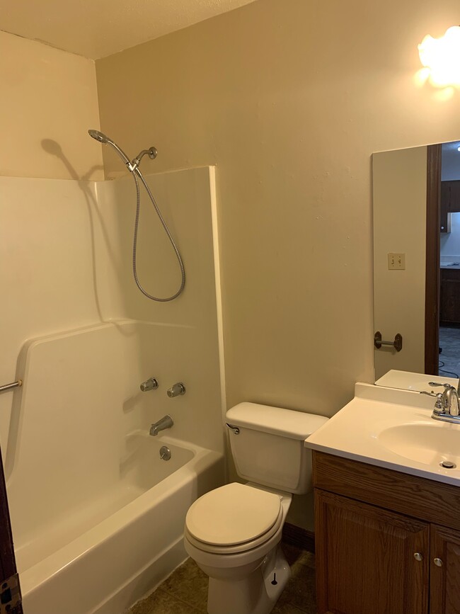 Photo - 1050 Plaza Ct N Unit 23