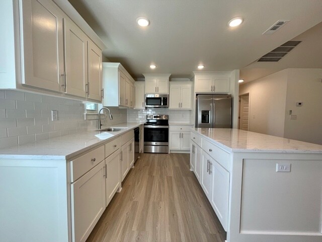 Photo - 40 Eriboll Ln