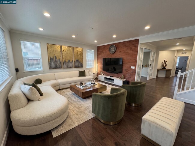 Photo - 1826 Rosemary Dr