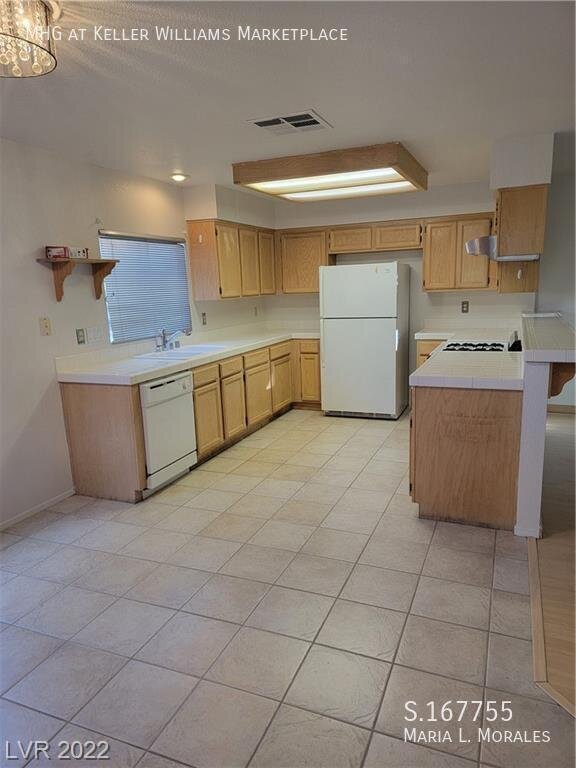 Photo - 258 Buckskin St