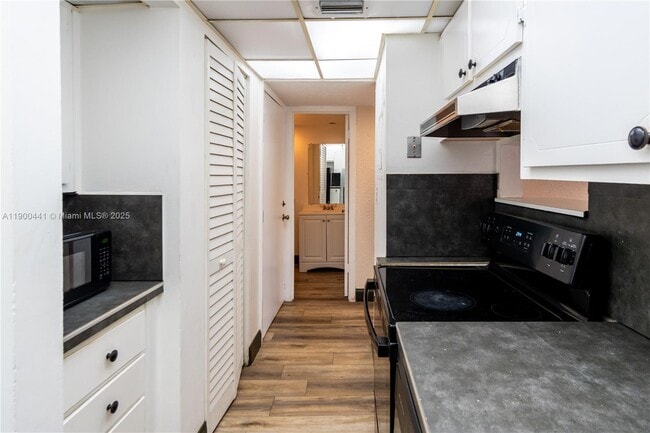 Photo - 10500 SW 108th Ave Unit B216