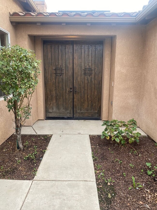 Photo - 3 Bedroom 2 bathroom with a bonus room and Solar in NW Visalia!