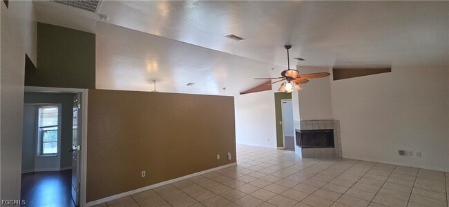 Photo - 1828 NE 13th Pl