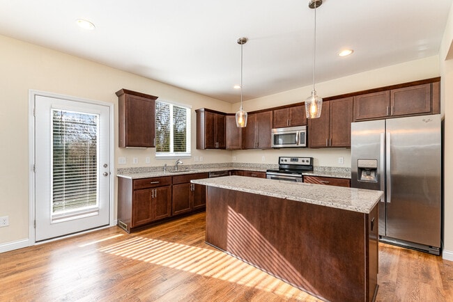 Photo - 487 S Arlington Rd