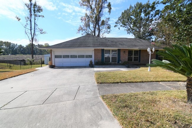 Building Photo - Location! Location!  Newly updated, 4 bedroom, 2 bath home near Perkins & Essens