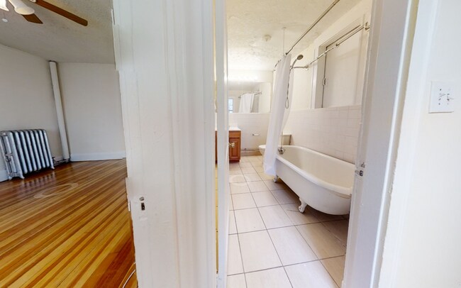 Photo - 11 Barrows St