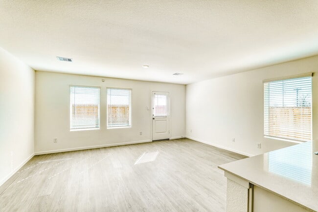 Photo - 476 San Miguel Crk Dr