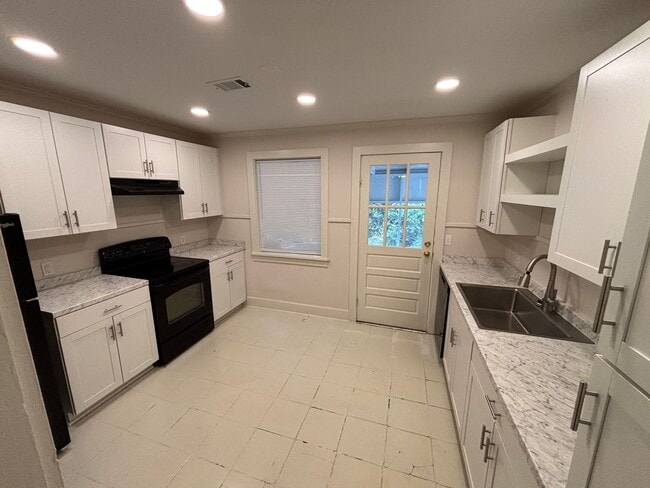 Photo - 604 Murphree St Unidad 604 B Murphree St