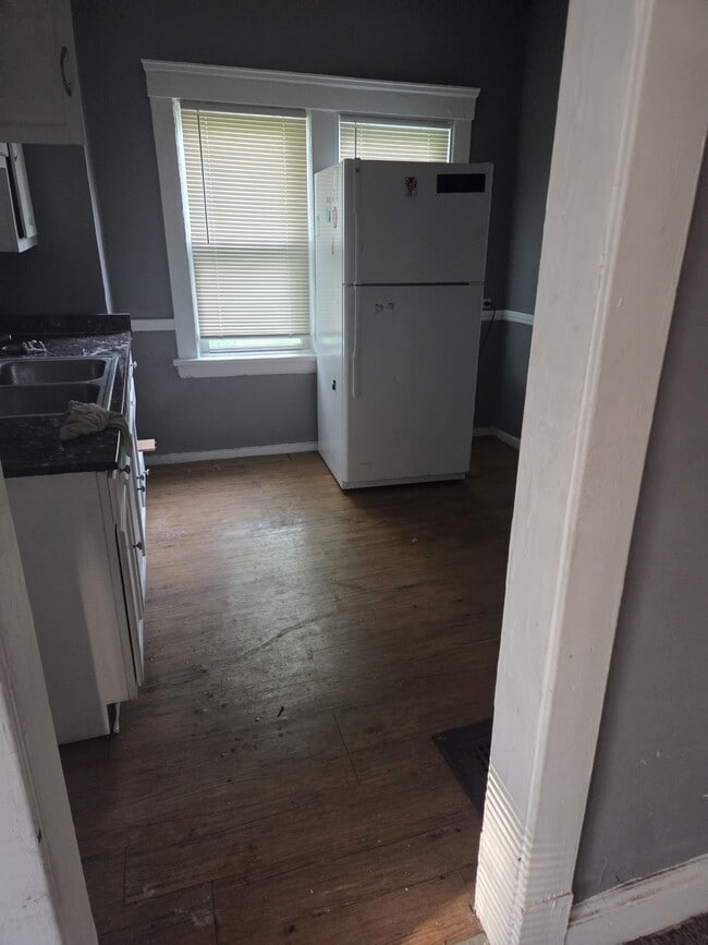 Photo - 10702 Bryant Ave