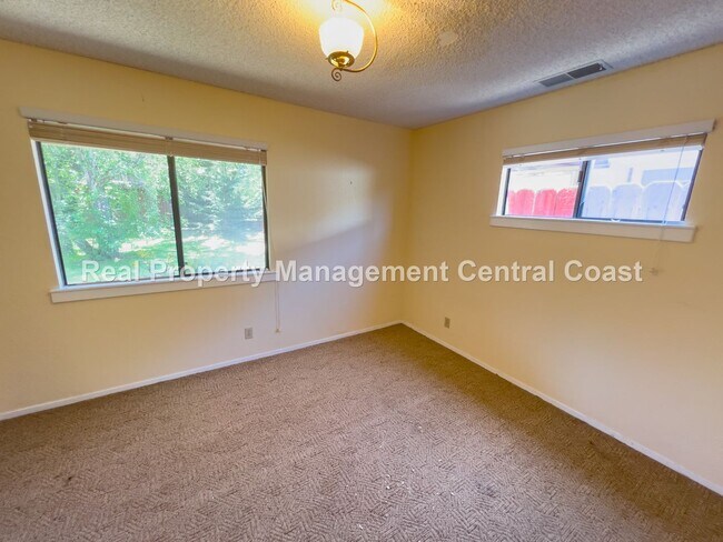 Photo - LEASE PENDING Spacious Los Osos Home - 3 B...