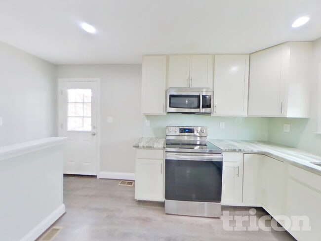 Photo - 106 Oakmere Rd