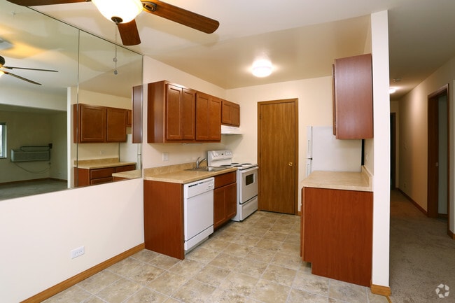 2BR, 1BA - Kitchen