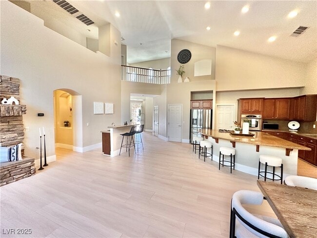 Photo - 858 La Sconsa Dr