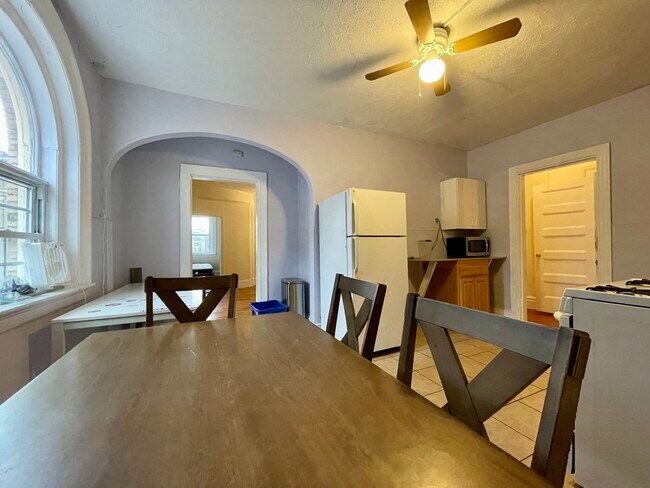 Photo - 186 Naples Rd Unidad #3