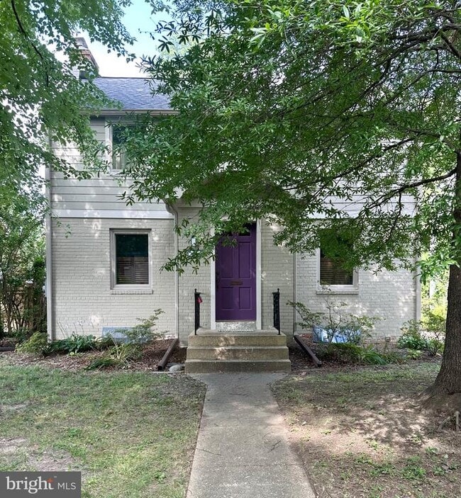 Building Photo - 2508 Davis Ave Rental