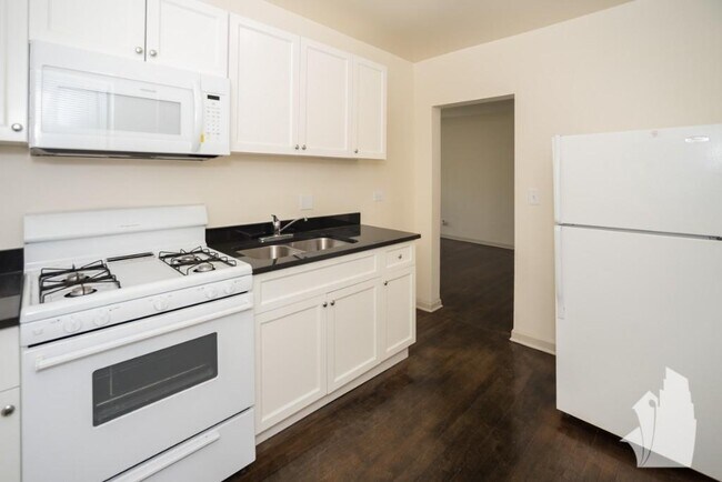 Photo - 5736 N Winthrop Ave Unit 36-014