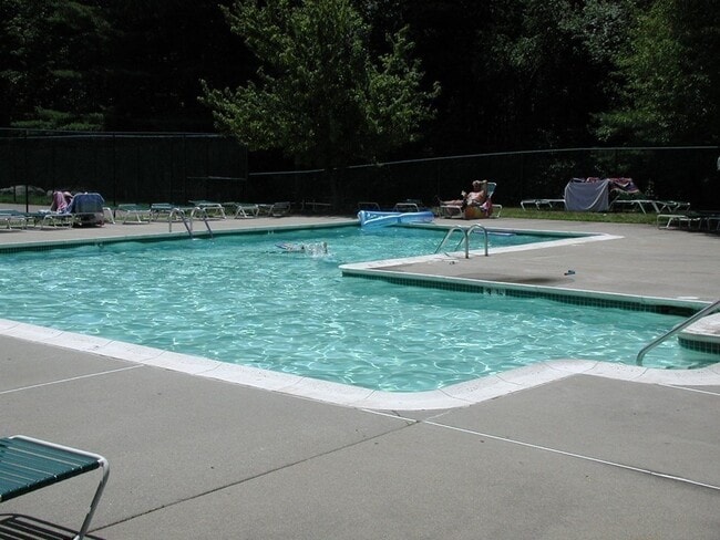 Photo - 18 Walden Dr Unit #8