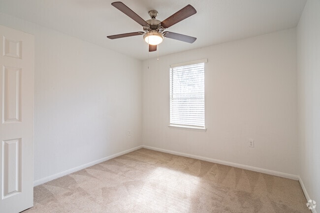 3BR, 2.5BA - 1,149SF