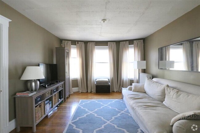 Building Photo - 56 Standish St Unit 1 Rental