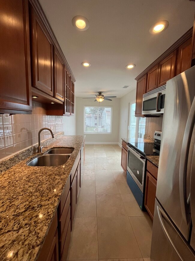 Building Photo - 2254 N Baldwin Way Unit 3A Rental