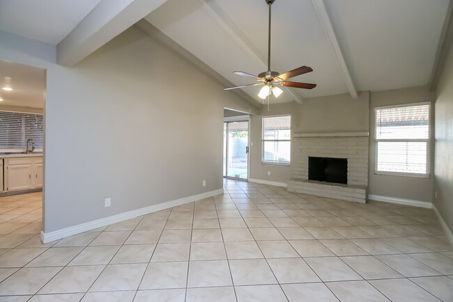 Photo - 3060 E Emelita Ave