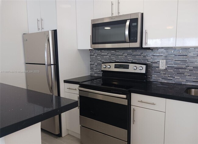 Photo - 4109 N Ocean Dr Unit 7