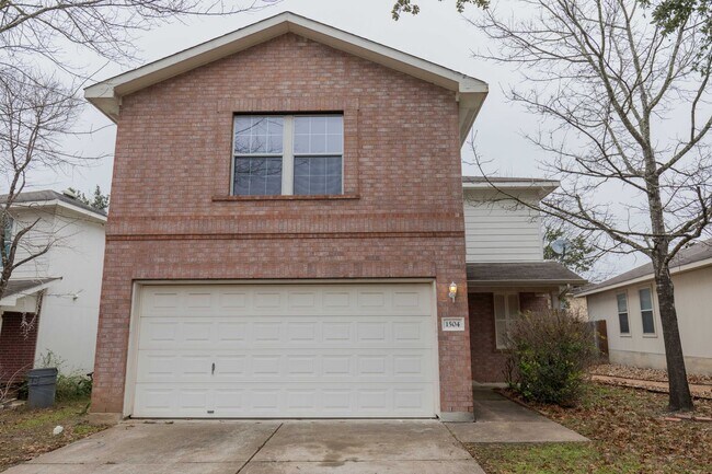 Photo - Charming 3BR/2.5BA Home with Spacious Back...