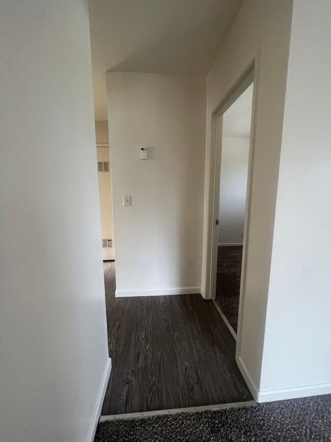 Photo - SPACIOUS THIRD LEVEL 2 BED 1 BATH UPSTAIRS END UNIT THAT OVER LOOKS THE CITY Unit 1565-10