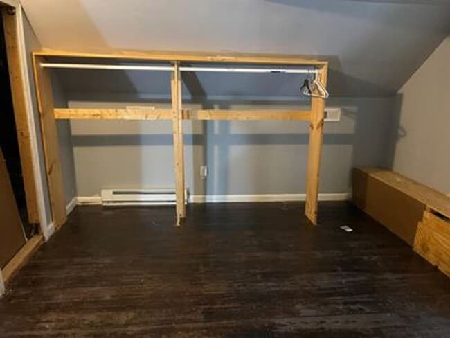 Photo - 3 Bed 1 Bath House with Huge Yard!