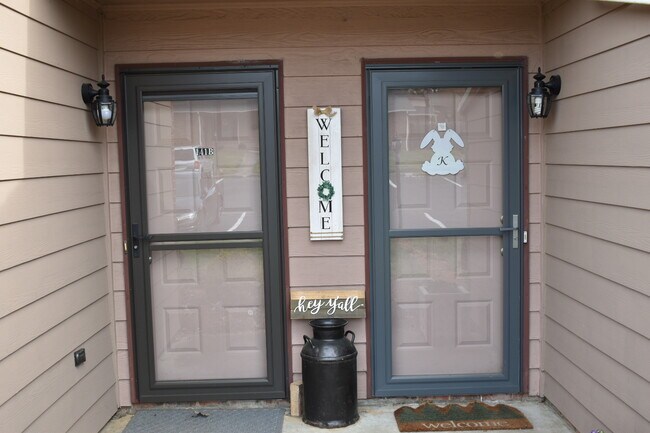 Photo - 141 Glenwood Dr Unit B