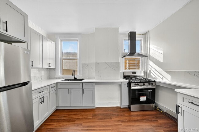 Building Photo - 59 Park Hill Ave Unit 2