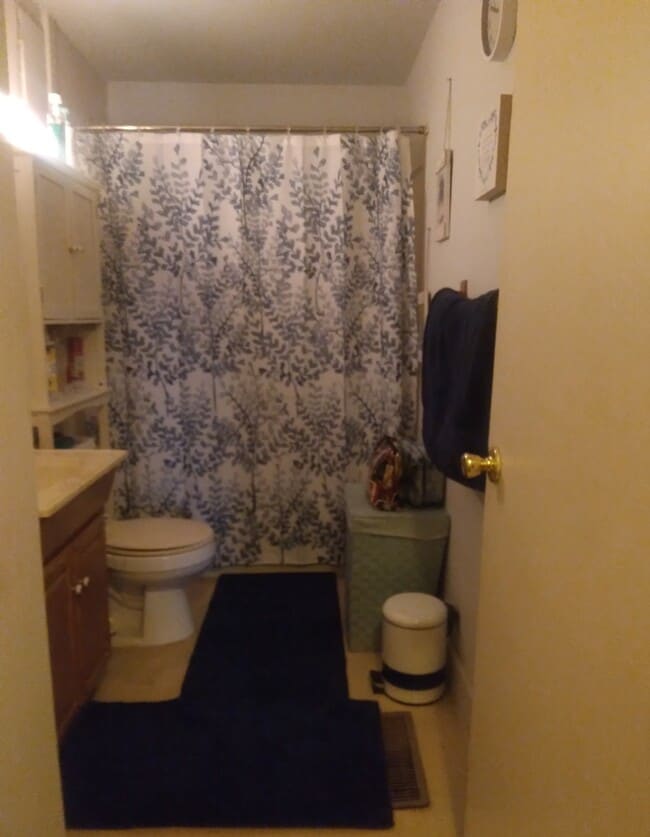 201 W Park St
