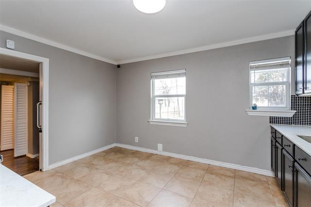 Photo - 3212 S Llewellyn Ave