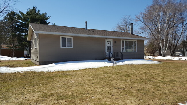 2 bed 1 bath Single Family Home in Wausau - 2 bed 1 bath Single Family Home in Wausau