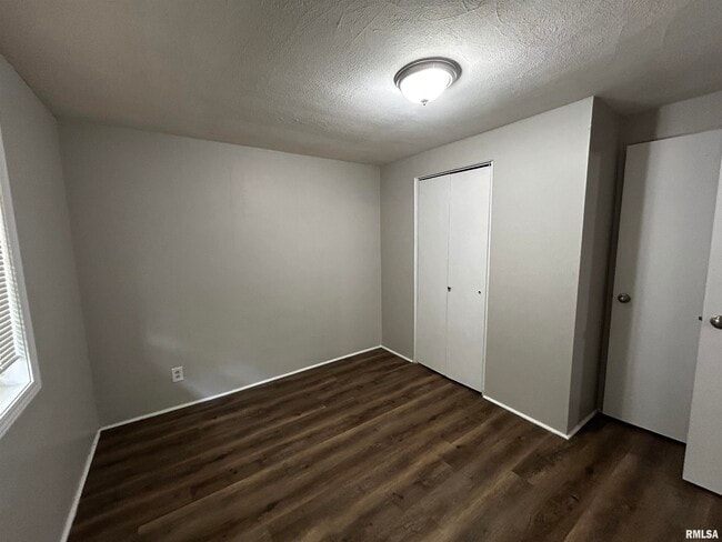 Photo - 108 Oakdale Rd