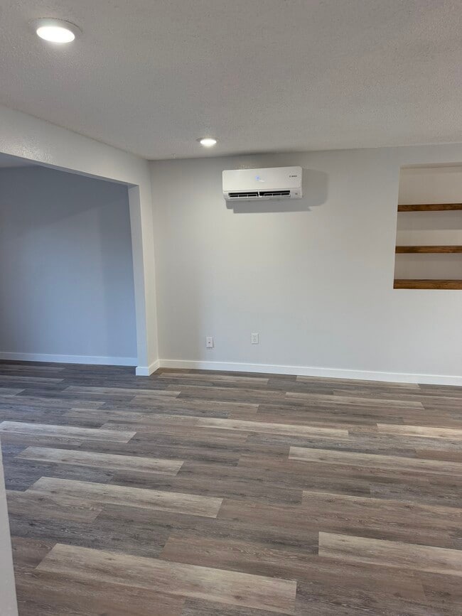 5811 N Cook St Unit Updated Duplex 2BD 1.5 BATH