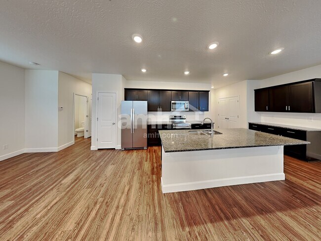 5962 Verdigris Dr