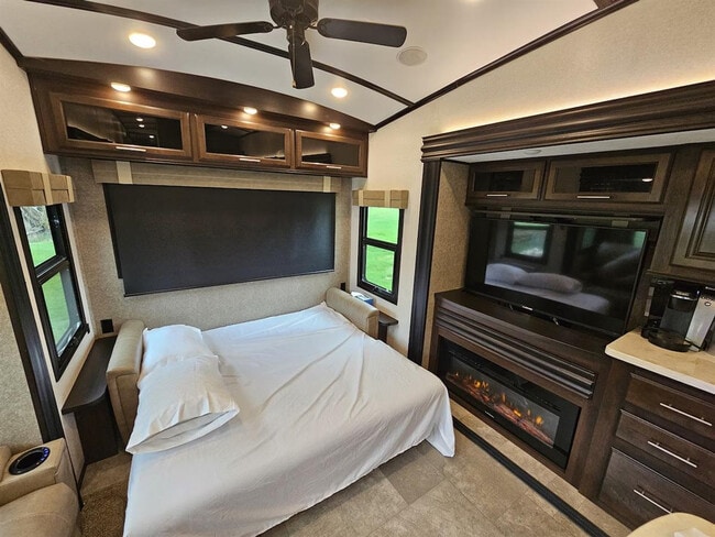 Photo - 165 Heath Dr Unit ID1308984P