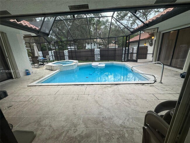 Photo - 3911 SW 56th Ct