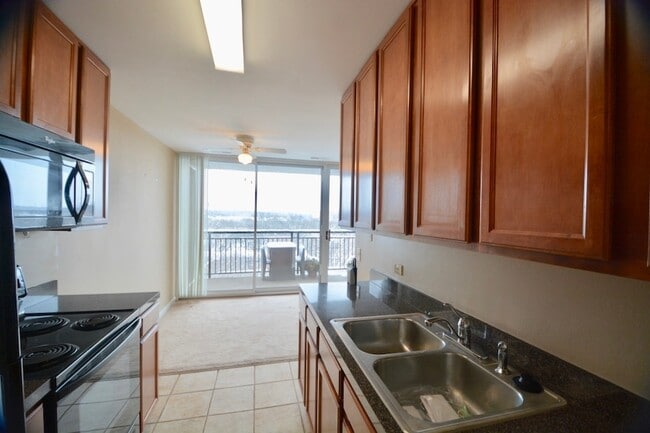 Photo - 6020 Oakwood Dr Unidad 4H