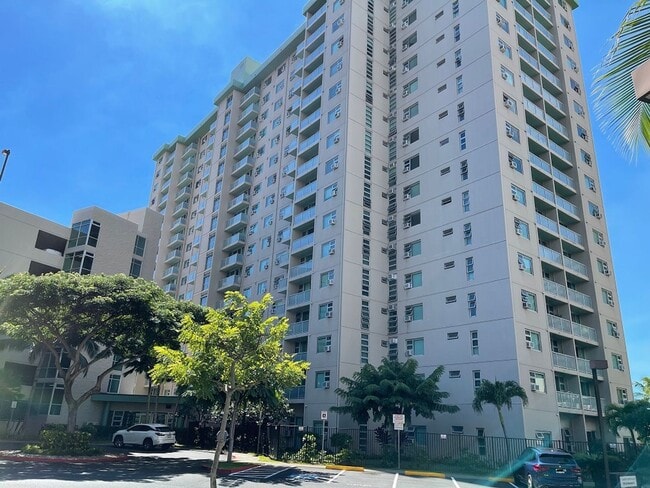 Building Photo - Country Club Village 6 Rental