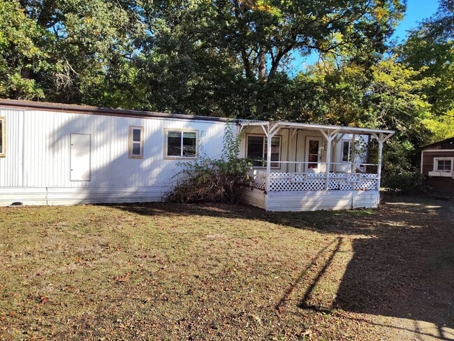 Building Photo - 1819 Green Siding Rd