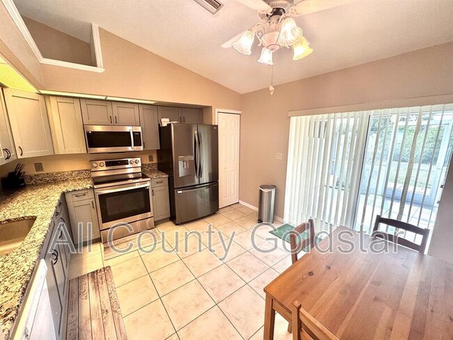 Photo - 2587 Logsdon St House