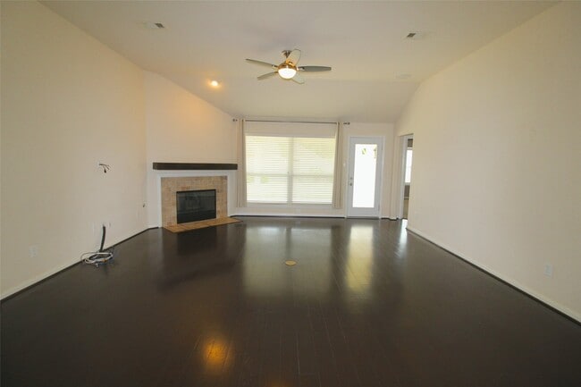 Photo - 21011 Blue Topaz Dr