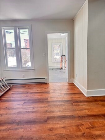 Photo - 121 Newton St