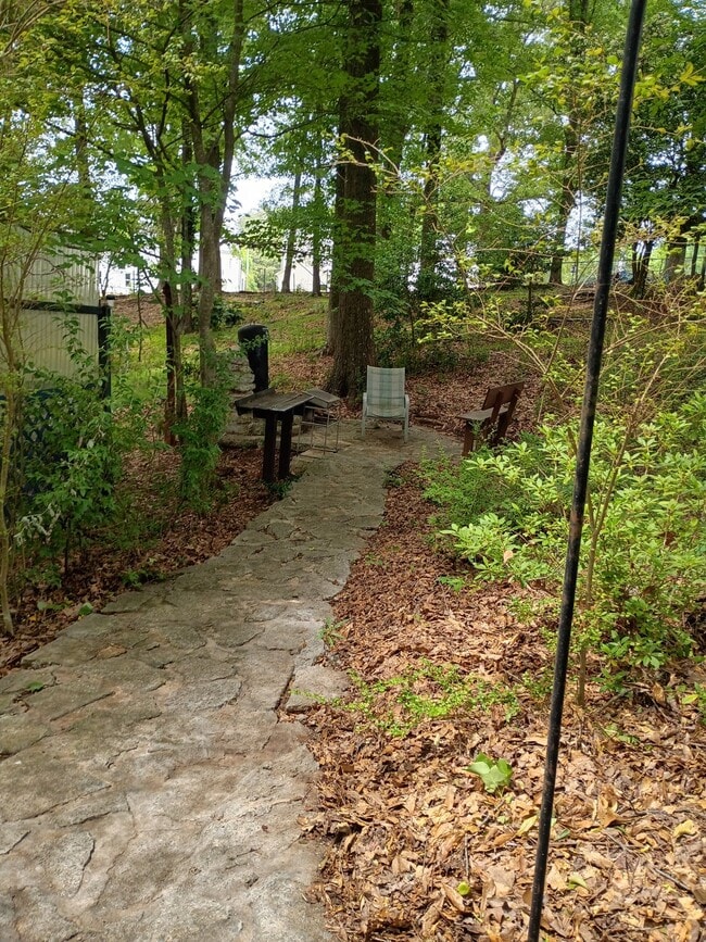 Photo - 211 Seminole Cir