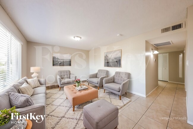 Photo - 9914 N 73rd Ave