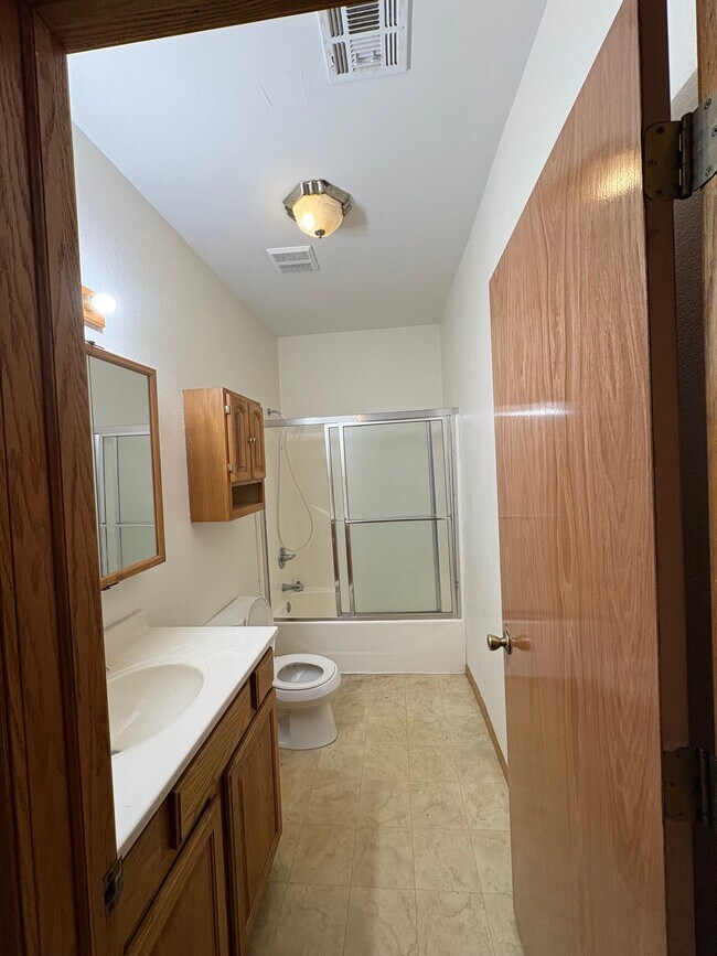 Photo - 218 W Central Ave