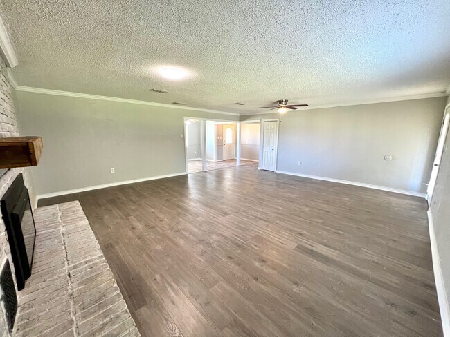 Photo - 137 Private Rd 1111